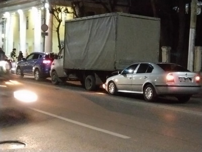 В Рязани на улице Ленина столкнулись Skoda и «Газель»